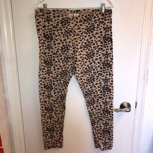 Leopard leggings